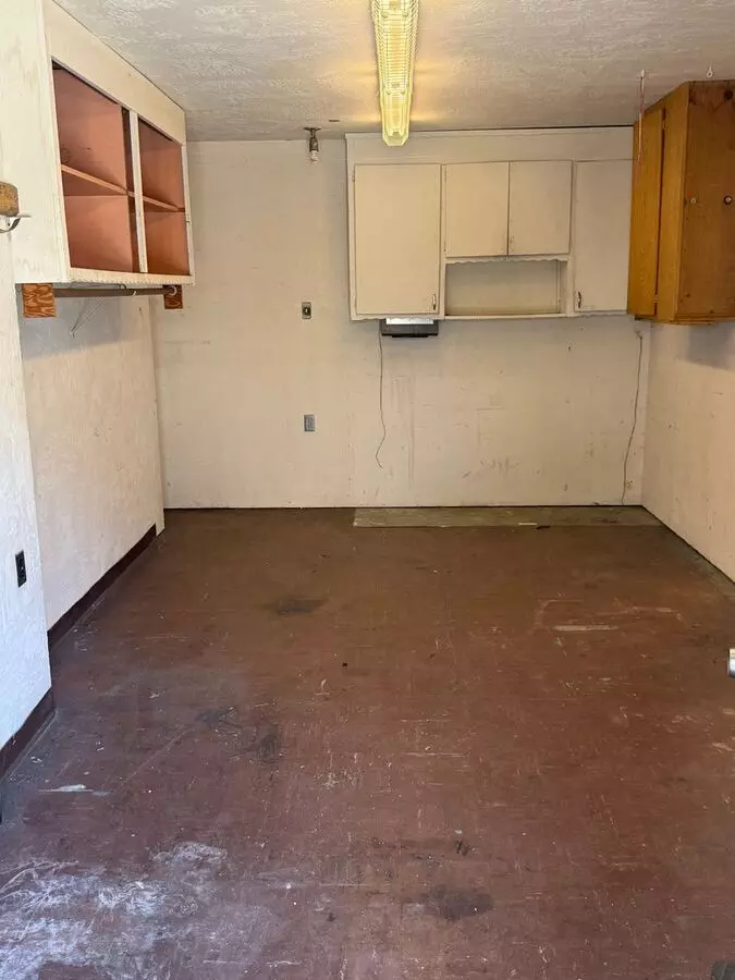 Fully Remodeled 3 Bed / 2.5 Bath Home In Hayward's Cherryland Neighborhood