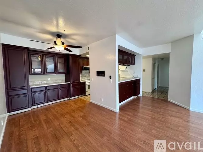 25912 Hayward Boulevard, Hayward, CA 94542 photo 2