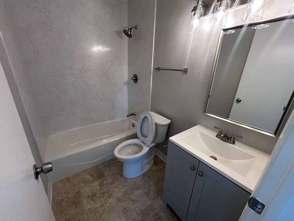 Cherry Hill Apartments photo 5