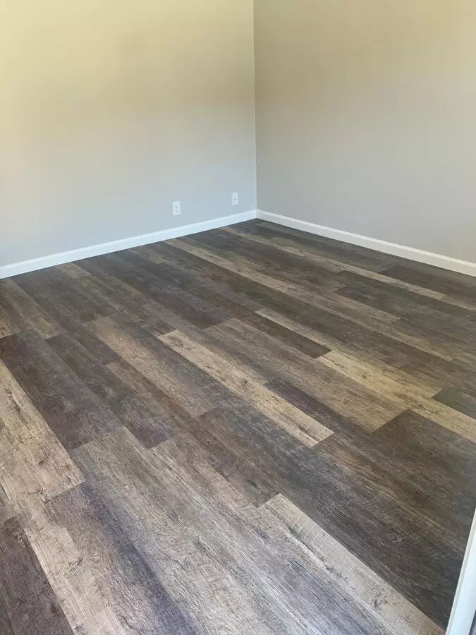 Timberlane Apartments photo 5