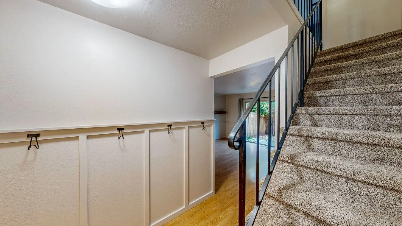 Pure Property Management Presents - Charming Condo In Scenic Healdsburg! photo 5