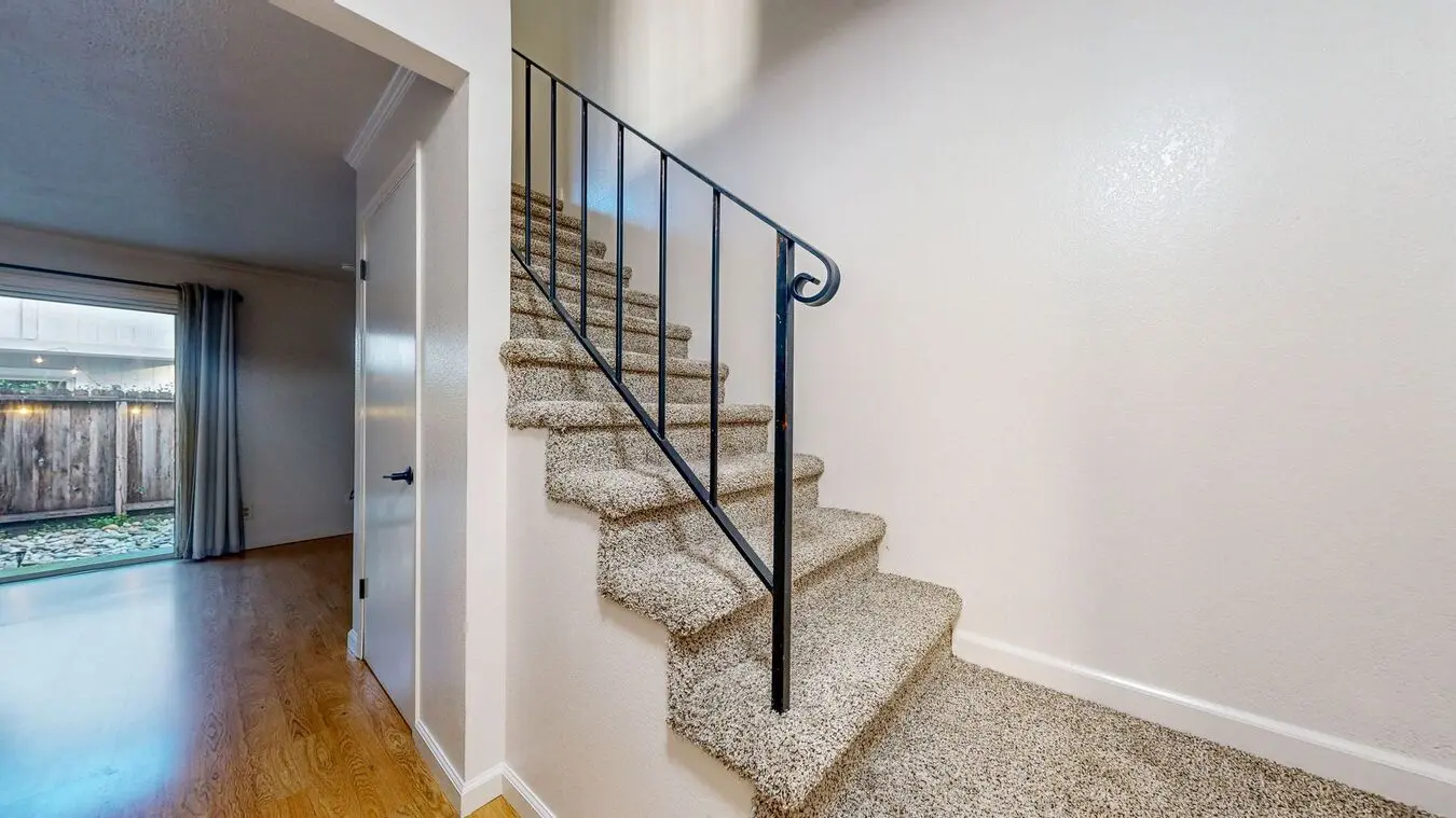 Pure Property Management Presents - Charming Condo In Scenic Healdsburg! photo 4