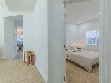 229 Emerald Way photo 4