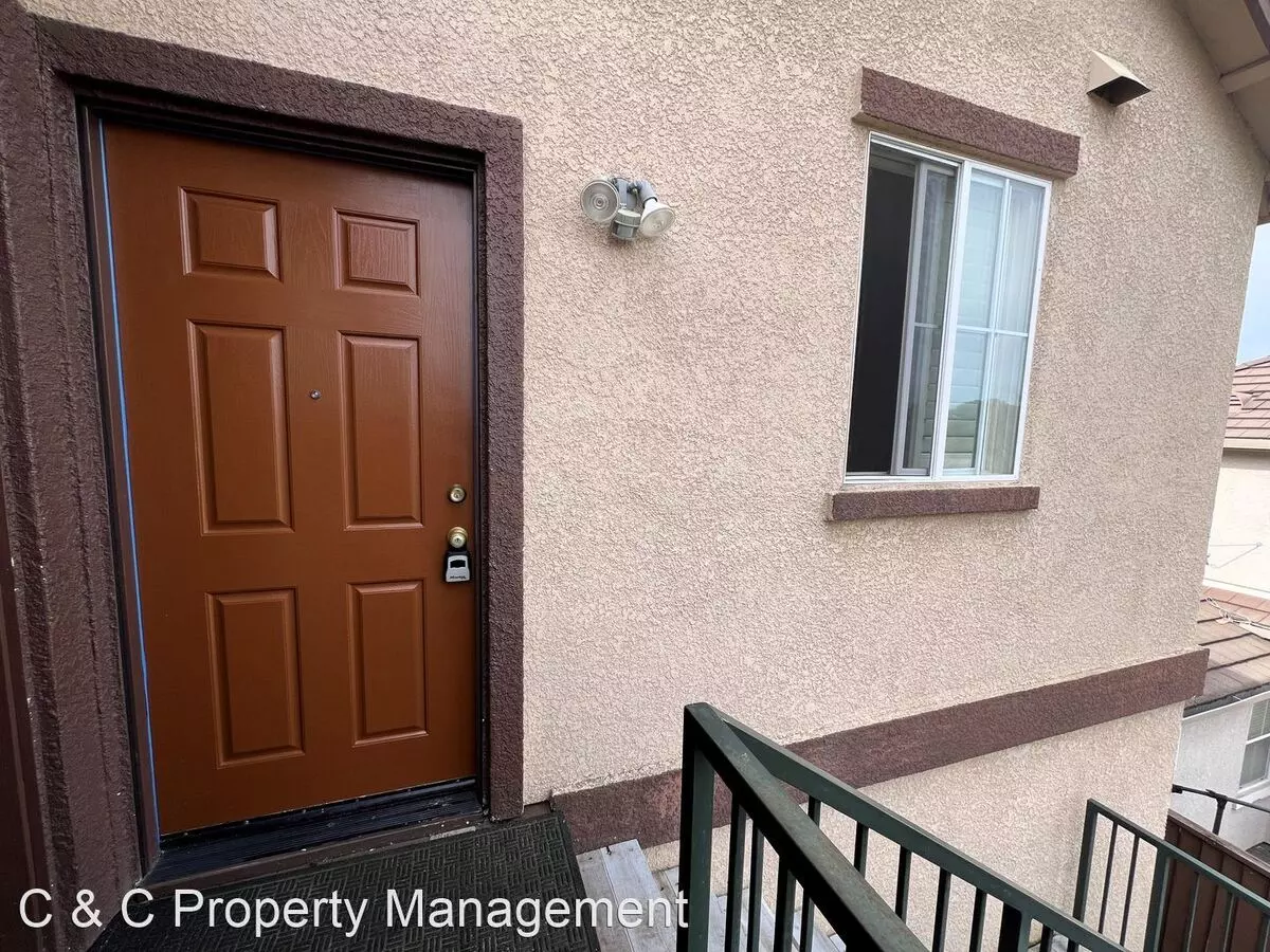 581 Dutch Elm Drive, Hercules, CA 94547 photo 3