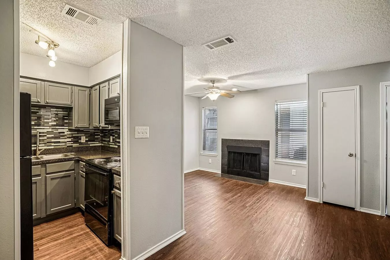 Evergreen Condominiums photo 5