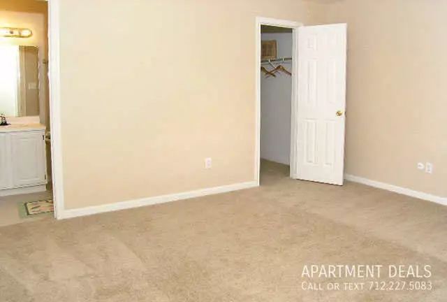 1006 Greens Road, Houston, TX 77060 photo 2