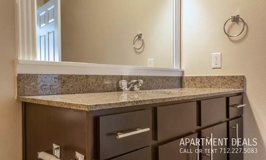 13928 Woodson Park Drive, Houston, TX 77044 photo 4