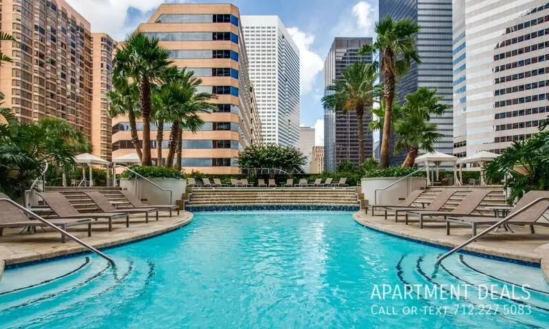 1406 Mckinney Street, Houston, TX 77010 photo 3