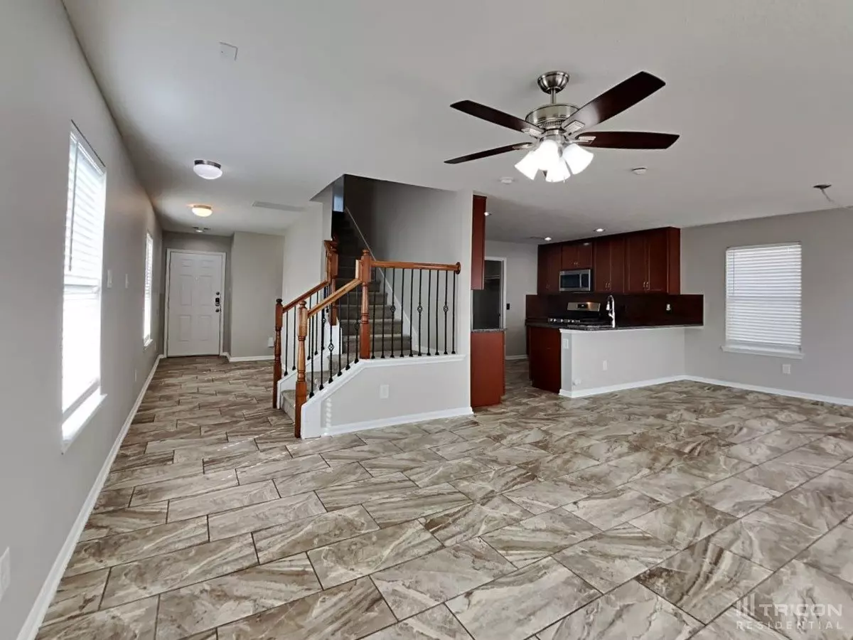19325 Cascade Green Court, Houston, TX 77073 photo 2