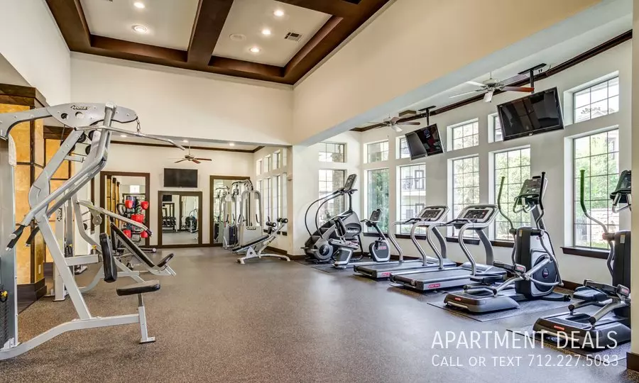 19407 Tomball Parkway, Houston, TX 77070 photo 4