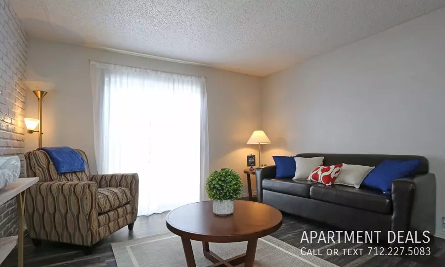 5607 Chimney Rock Road, Houston, TX 77081 photo 3