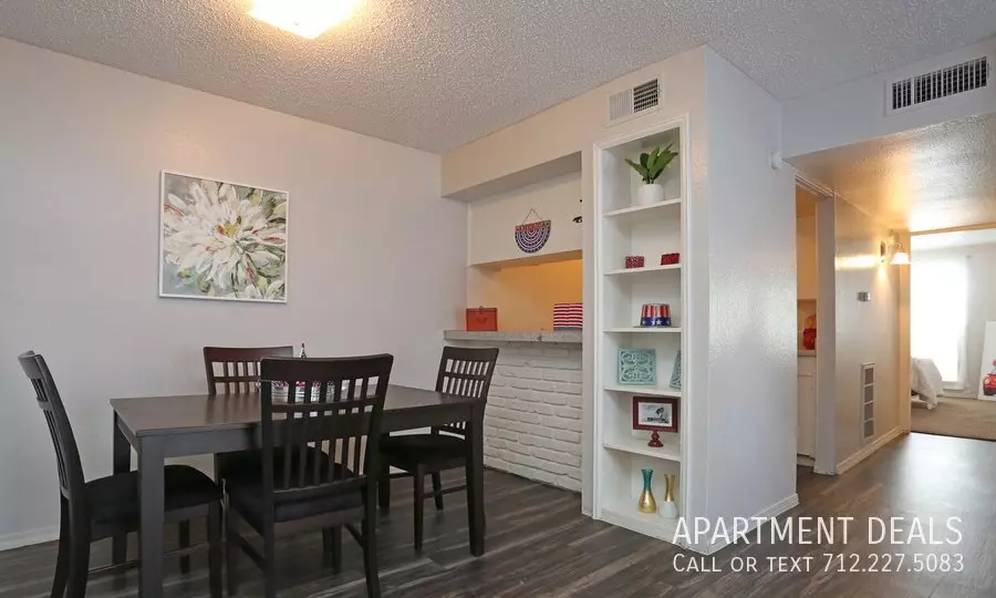 5607 Chimney Rock Road, Houston, TX 77081 photo 5