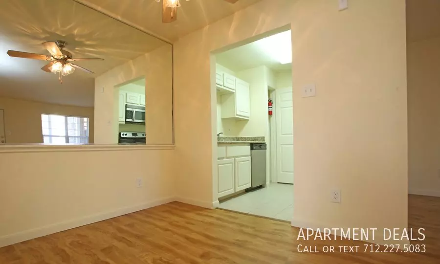 6506 West 43rd Street, Houston, TX 77092 photo 2
