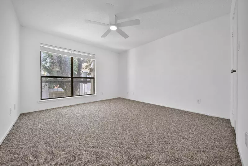 Briar Green Condominiums photo 2