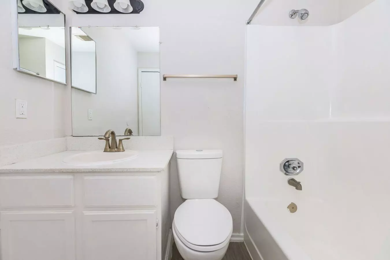 Inwood Village Townhomes photo 5