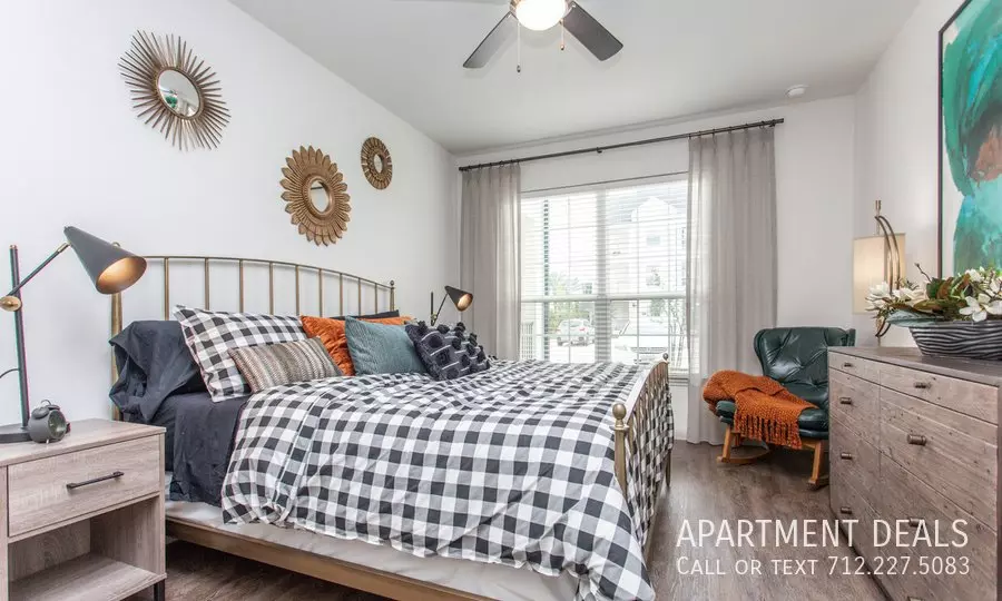 8808 North Sam Houston Parkway East, Humble, TX 77396 photo 3