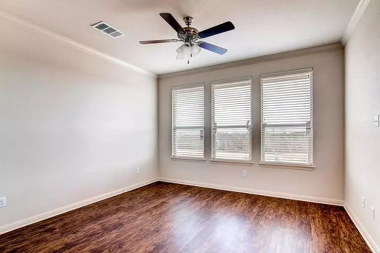 Double Eagle Townhomes photo 3