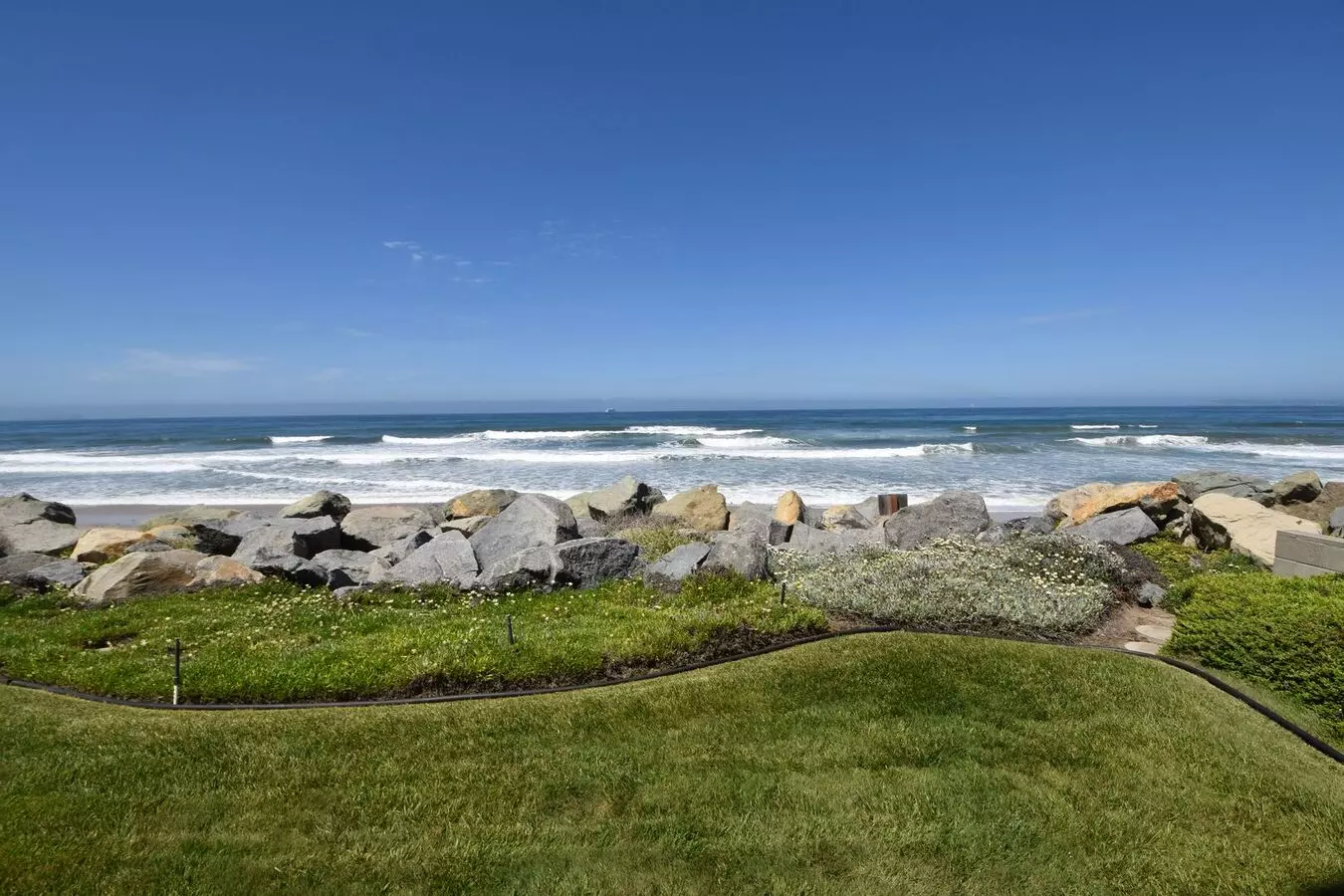 1300 Seacoast Drive B, Imperial Beach, CA 91932 photo 2