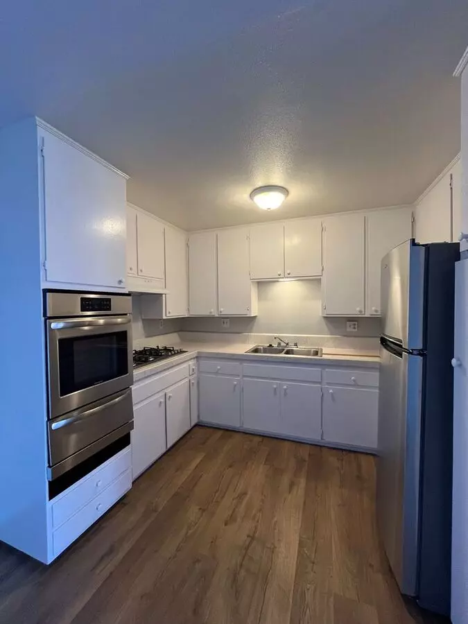 571 7th Street, Imperial Beach, CA 91932 photo 2
