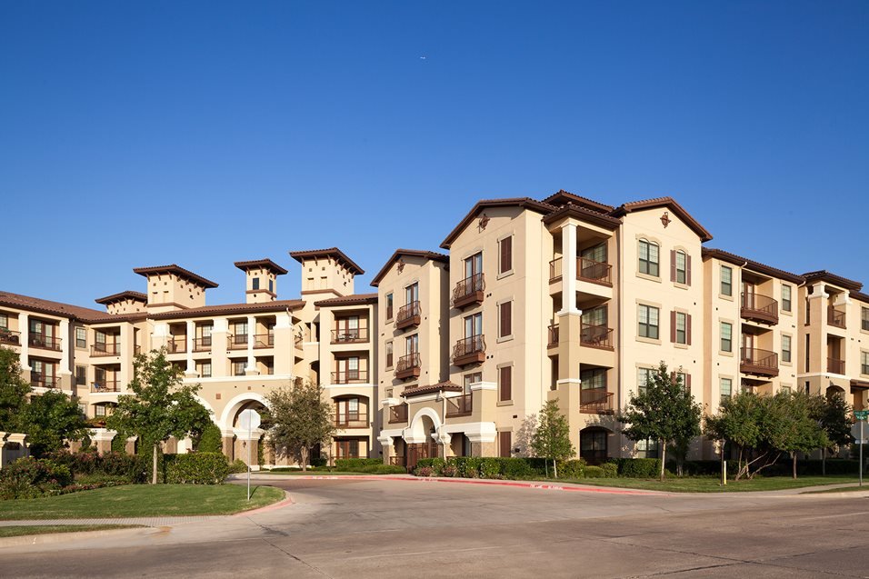 Monterra Las Colinas Apartments photo 3