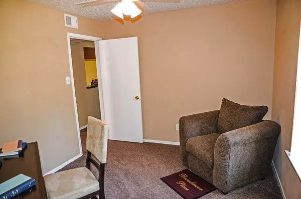 Broadmoor Place photo 2