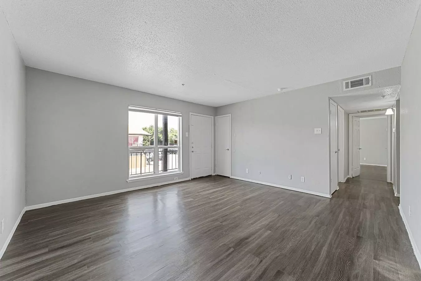 Sierra Heights Apartments photo 2