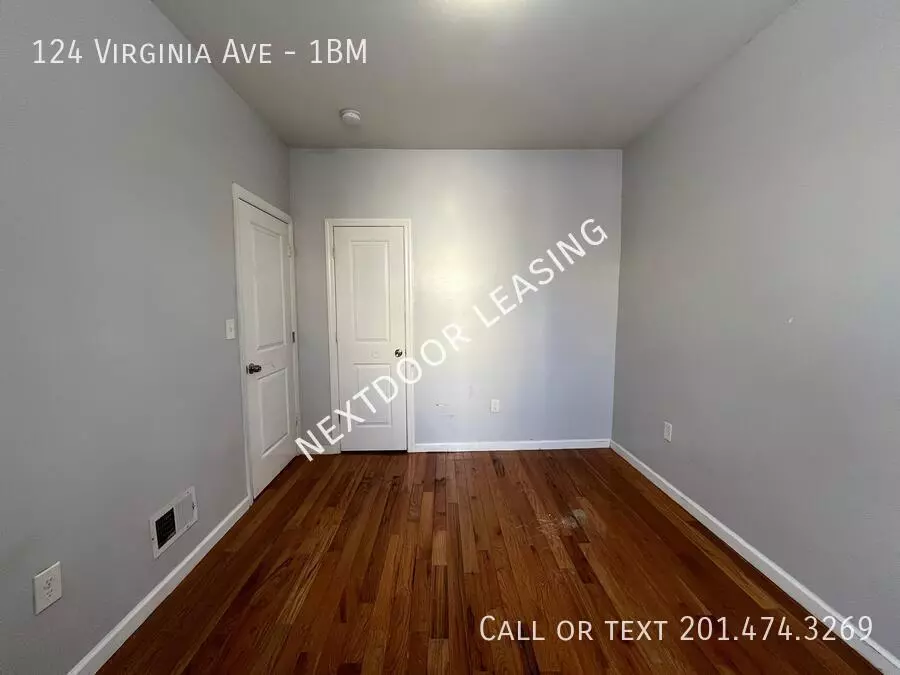122 Virginia Avenue photo 3