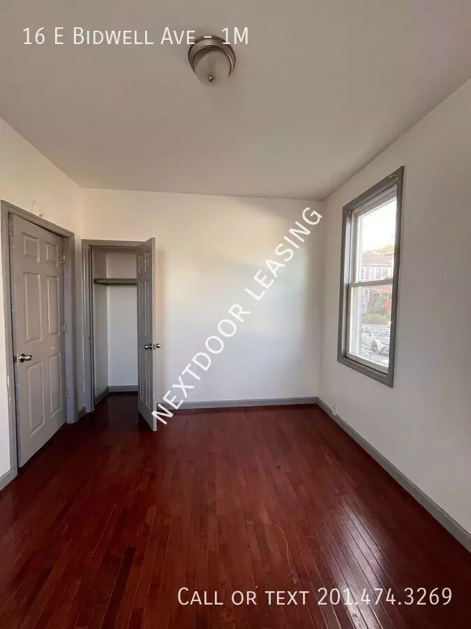 10 East View Court photo 4