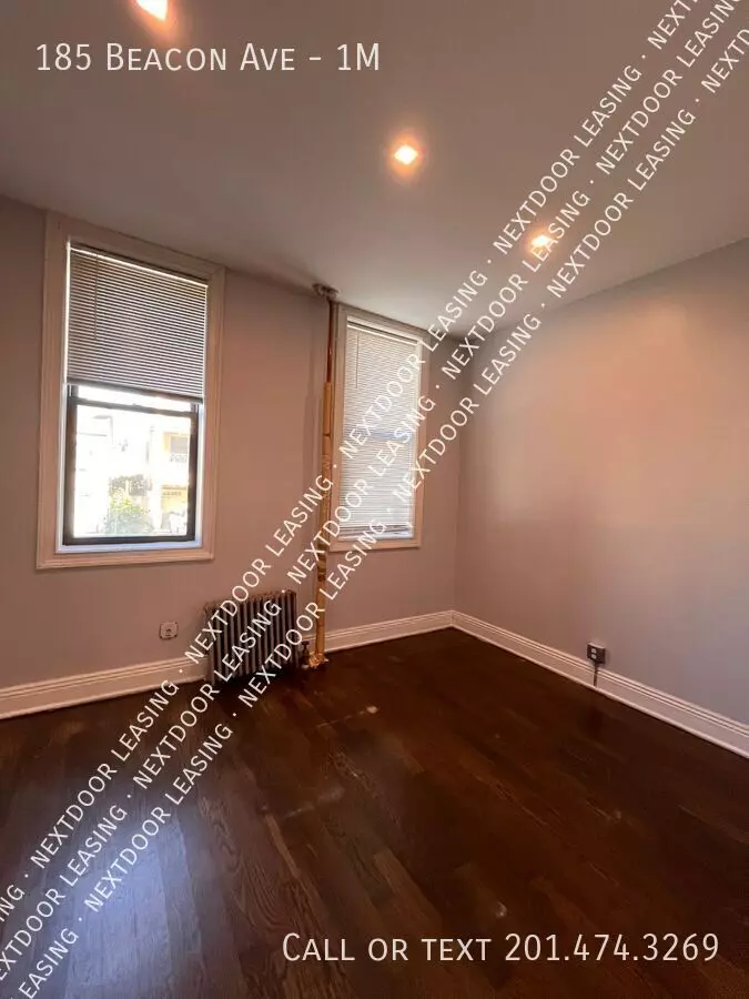 185 Beacon Avenue photo 5