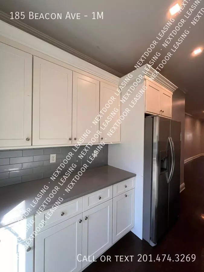 185 Beacon Avenue photo 3