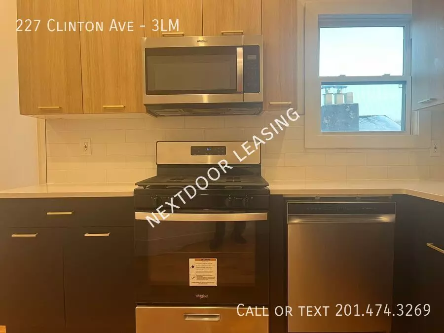 227 Clinton Street photo 3
