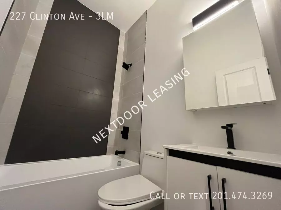 227 Clinton Street photo 5