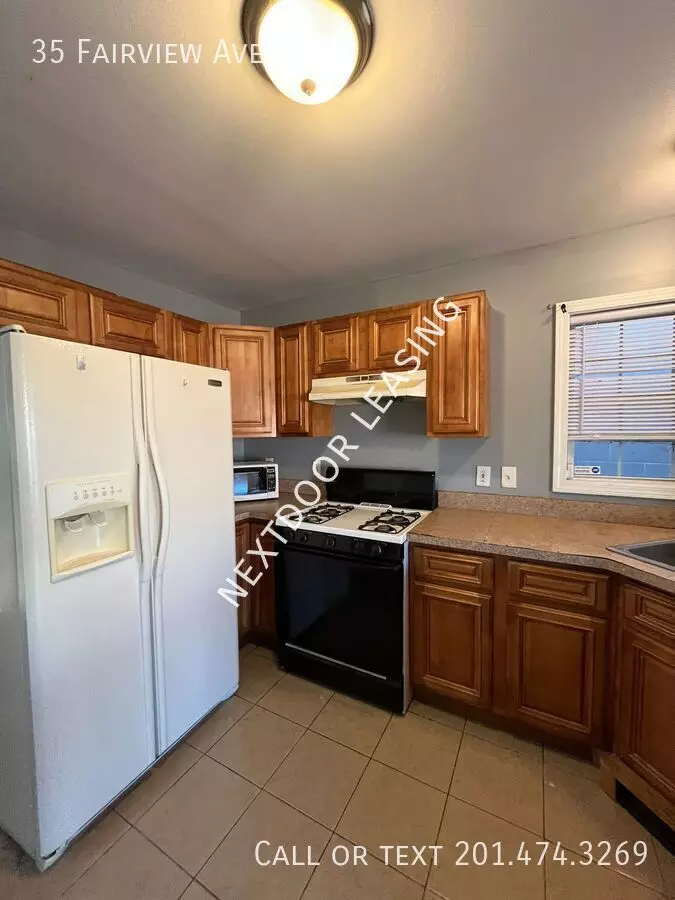 35 Fairview Avenue photo 4