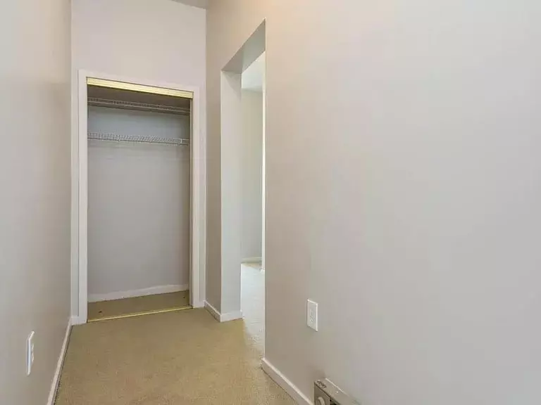 44 Sherman Avenue photo 3