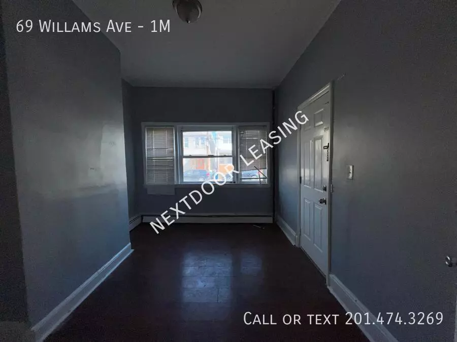 71 Williams Avenue photo 3