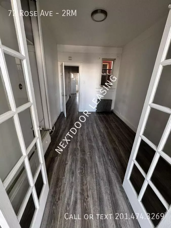 70 Rose Avenue photo 5