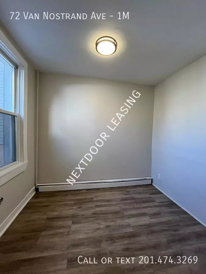 78 Van Nostrand Avenue photo 4