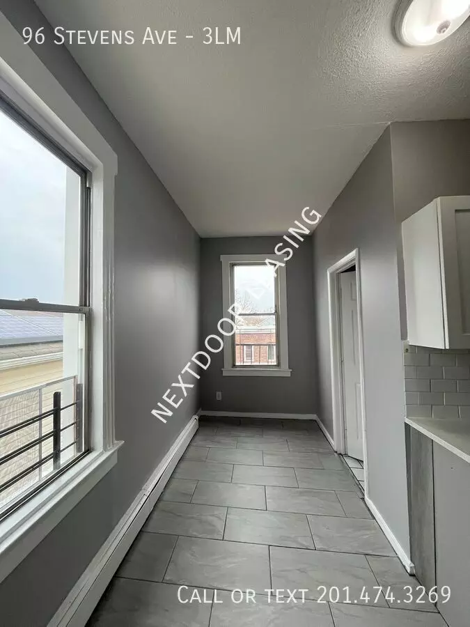 96 Sterling Place photo 5