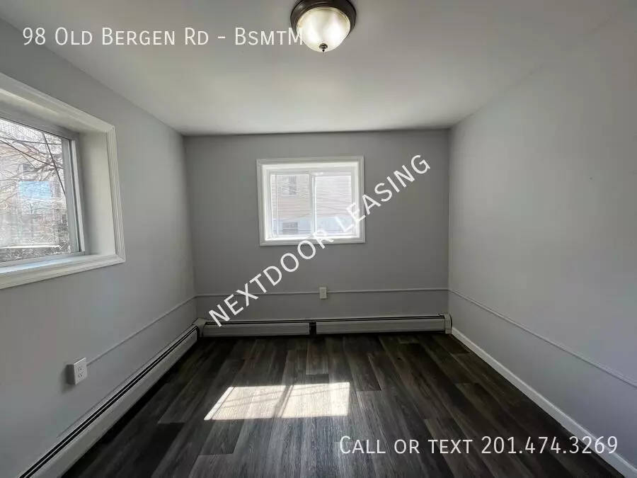 98 Old Bergen Road photo 4