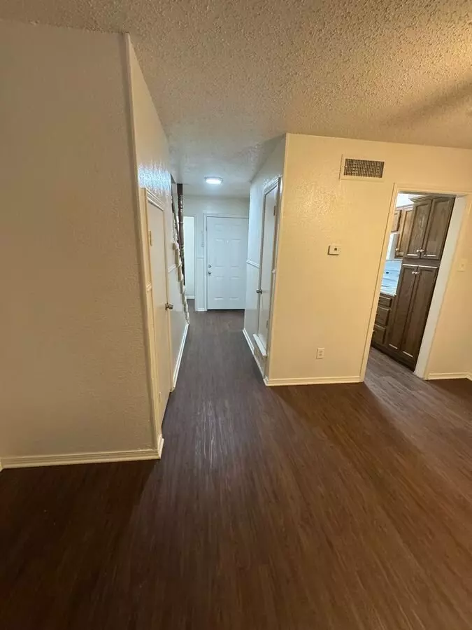 Chaparral Townhomes photo 4
