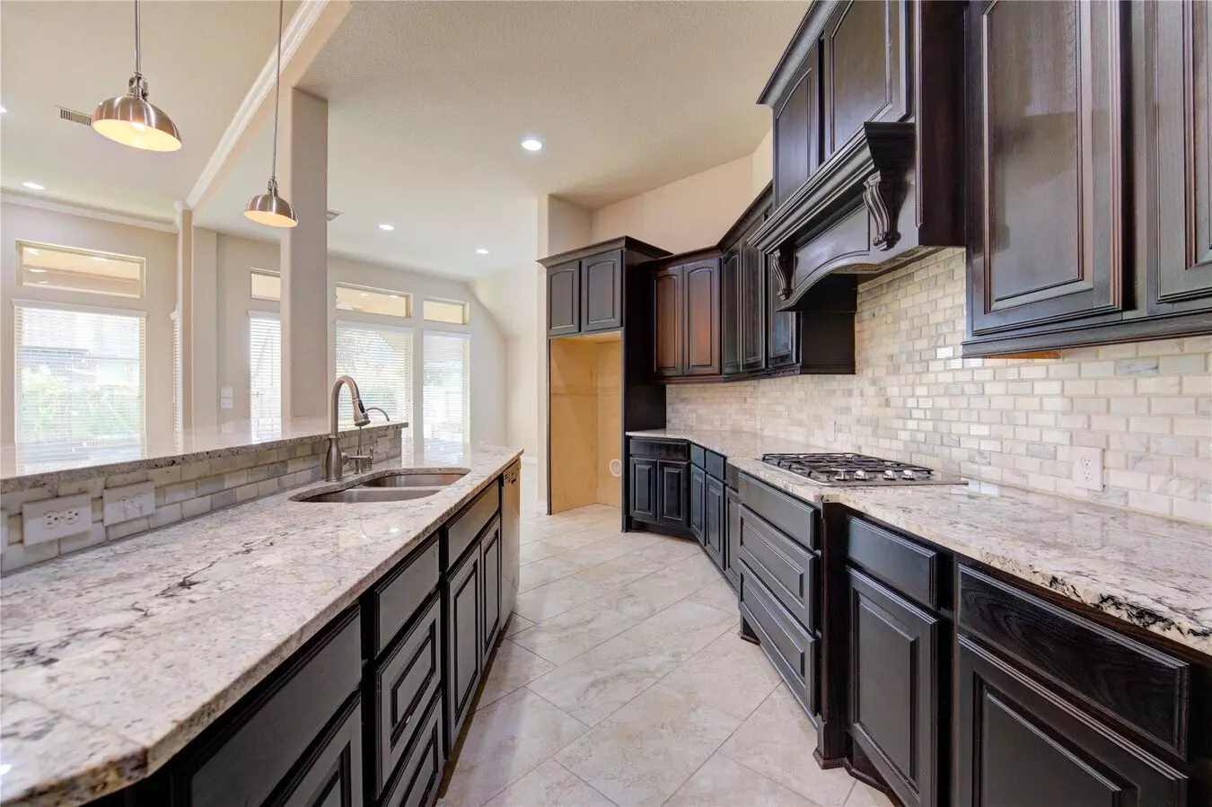 29103 Erica Lee Court, Katy, TX 77494 photo 2