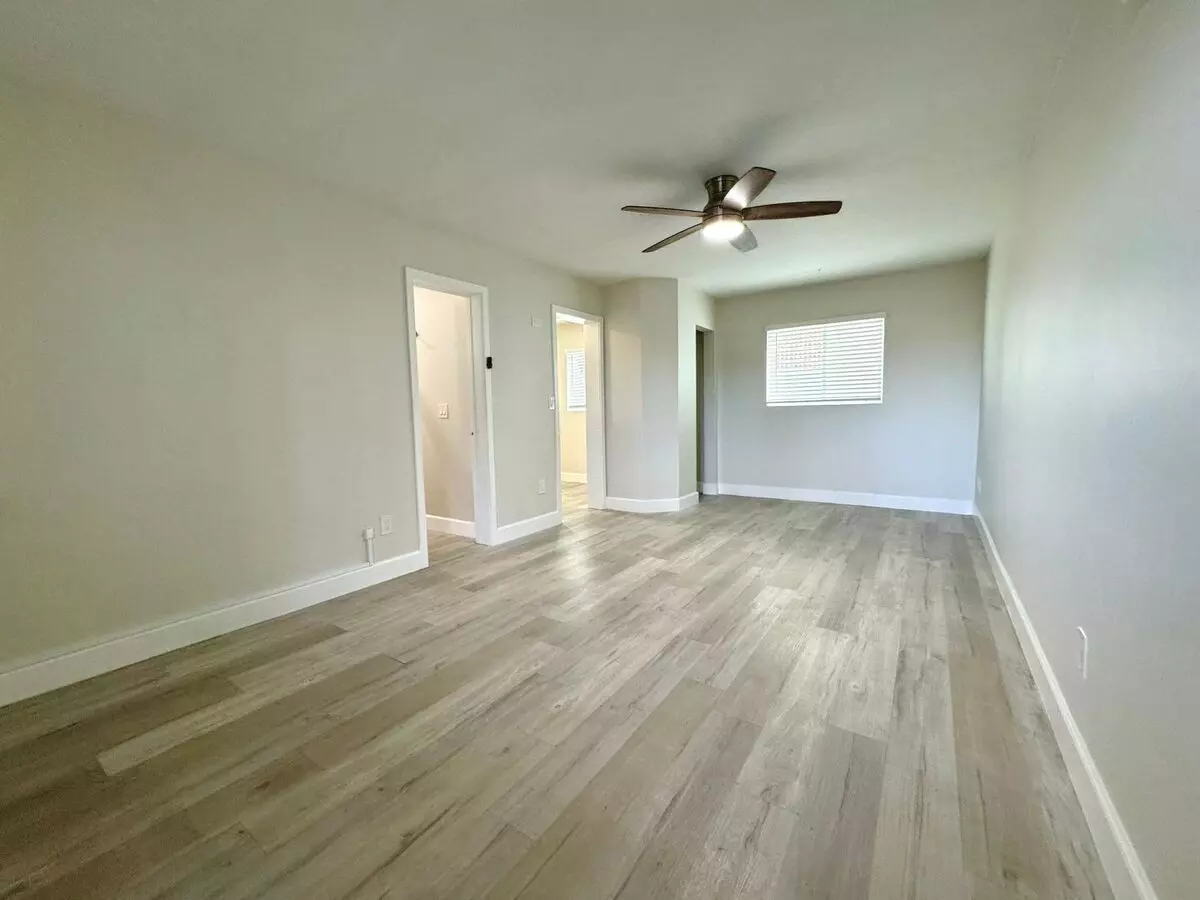 Remodeled Studio Apartment Available In The Heart Of La Jolla! Only $1,700/mo photo 2