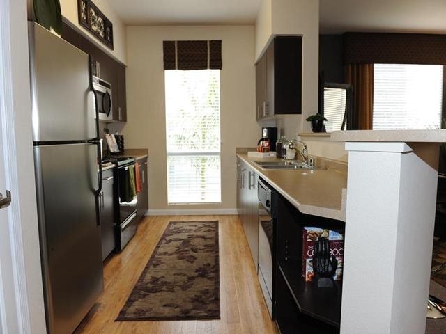 The District Apartments photo 2