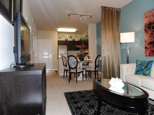 The District Apartments photo 4