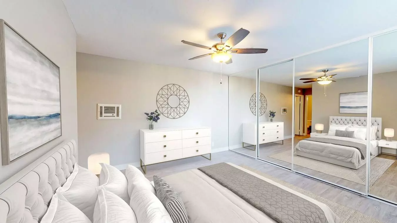 Fleetwood - Luxurious Apartment Home With Patio, A/c, Assigned Parking In Resort-style Community photo 2