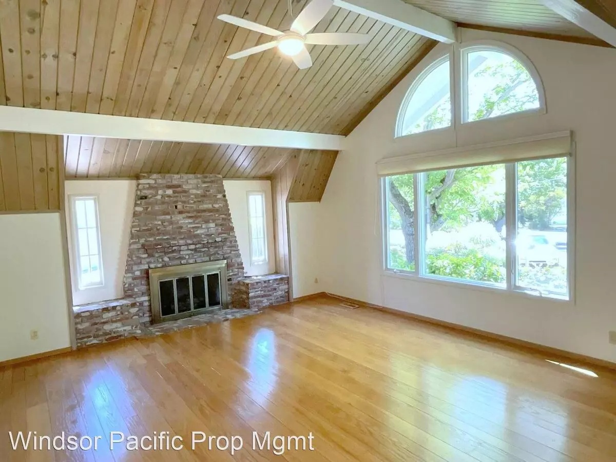 644 Buzzie Court, Lafayette, CA 94549 photo 2