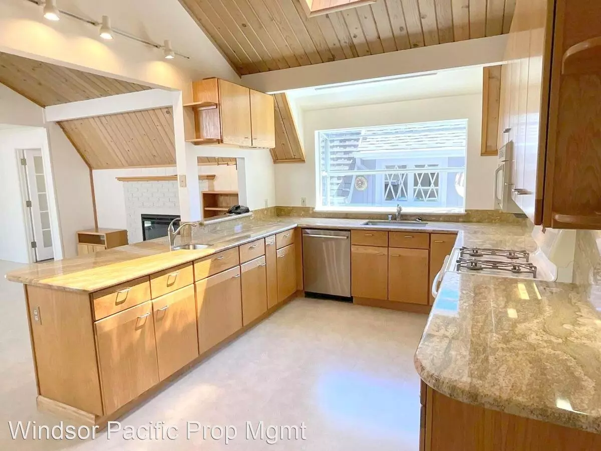 644 Buzzie Court, Lafayette, CA 94549 photo 4