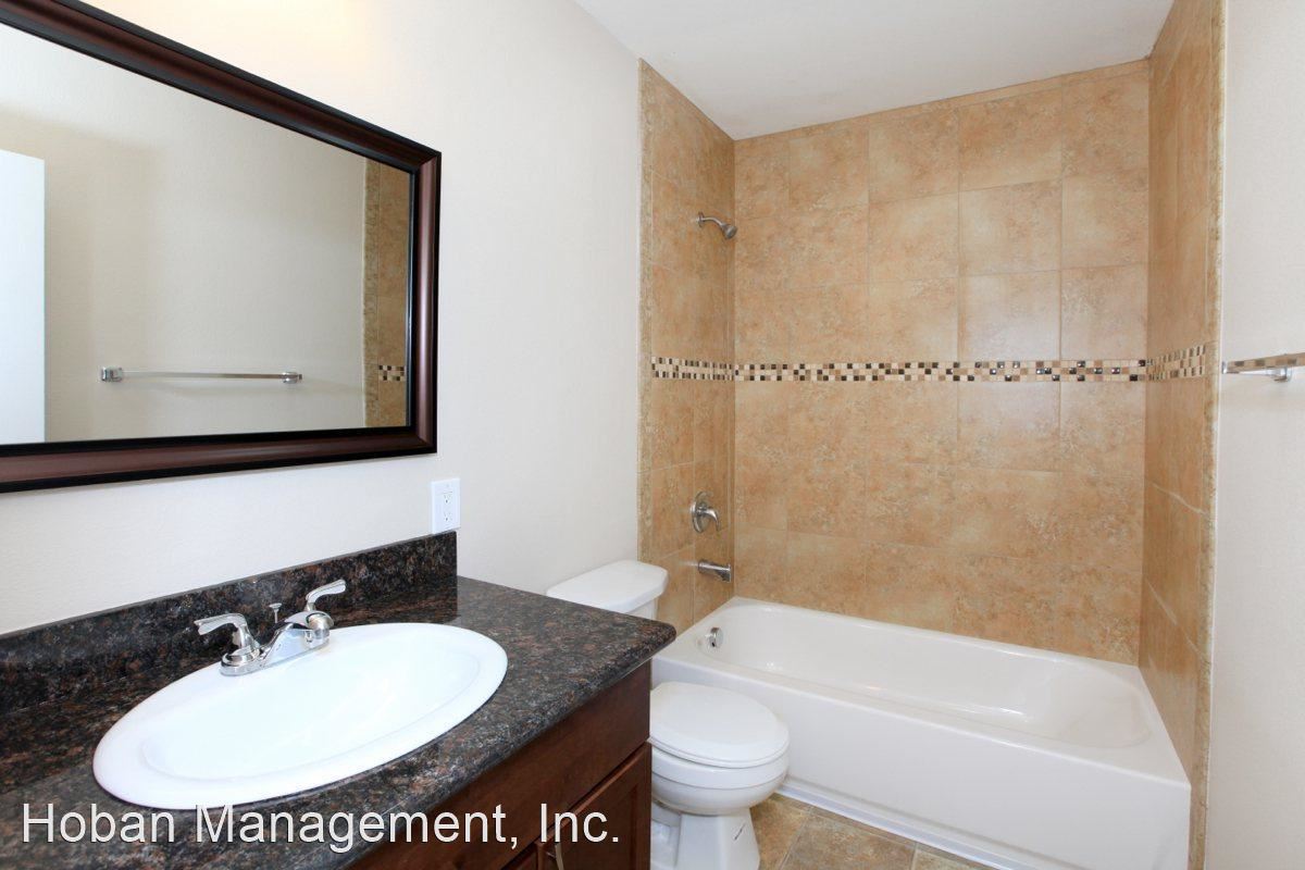 Mapleview Apt. Homes photo 2
