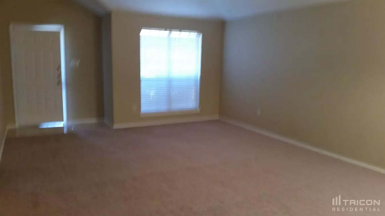 1238 Rosewood Lane Lancaster Tx photo 3