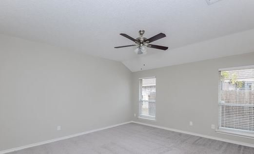 1514 Chapman Dr photo 2